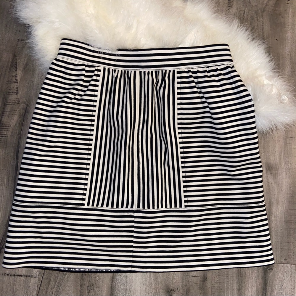 🖤🤍BLACK &WHITE SKIRT🤍🖤